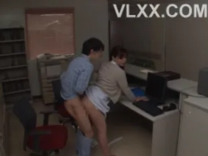 Một số tiền lớn để đặt lịch hẹn với một sinh viên bán thời gian